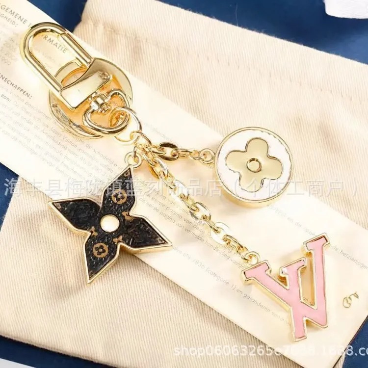 Trendy Titanium Steel Metal Bag Pendant Leather Round Key Pendant Car Keychain