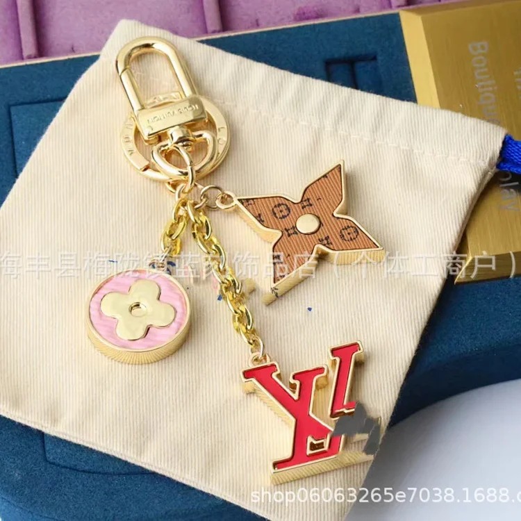 Trendy Titanium Steel Metal Bag Pendant Leather Round Key Pendant Car Keychain