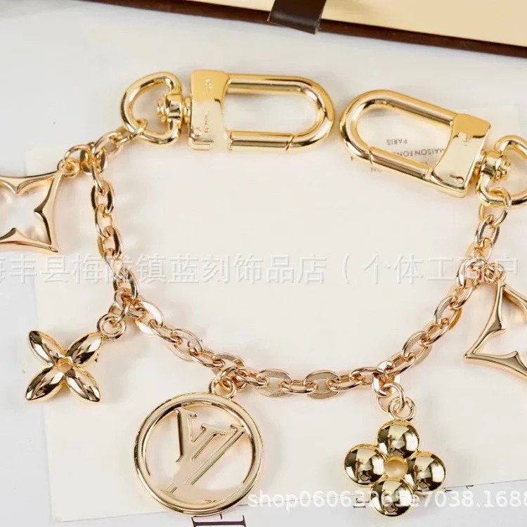 Trendy Titanium Steel Metal Bag Pendant Leather Round Key Pendant Car Keychain