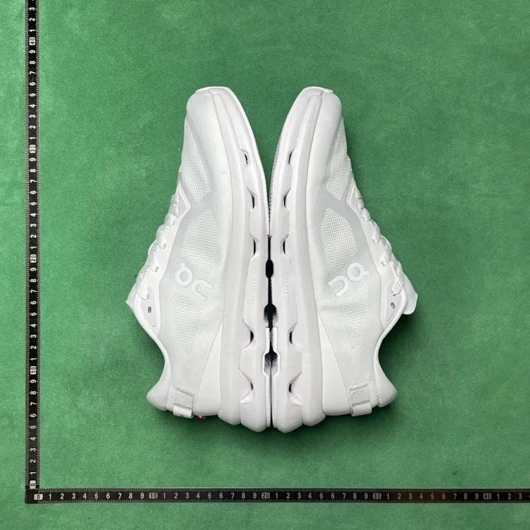 B3D comfortable soft polyester breathable low top running shoes
