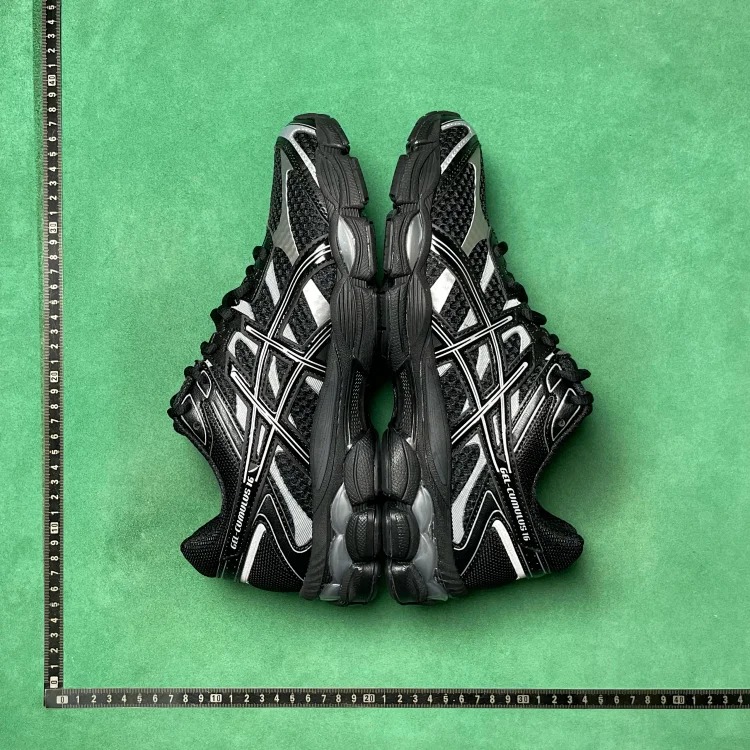 Comfort fit running shoes T6OP
