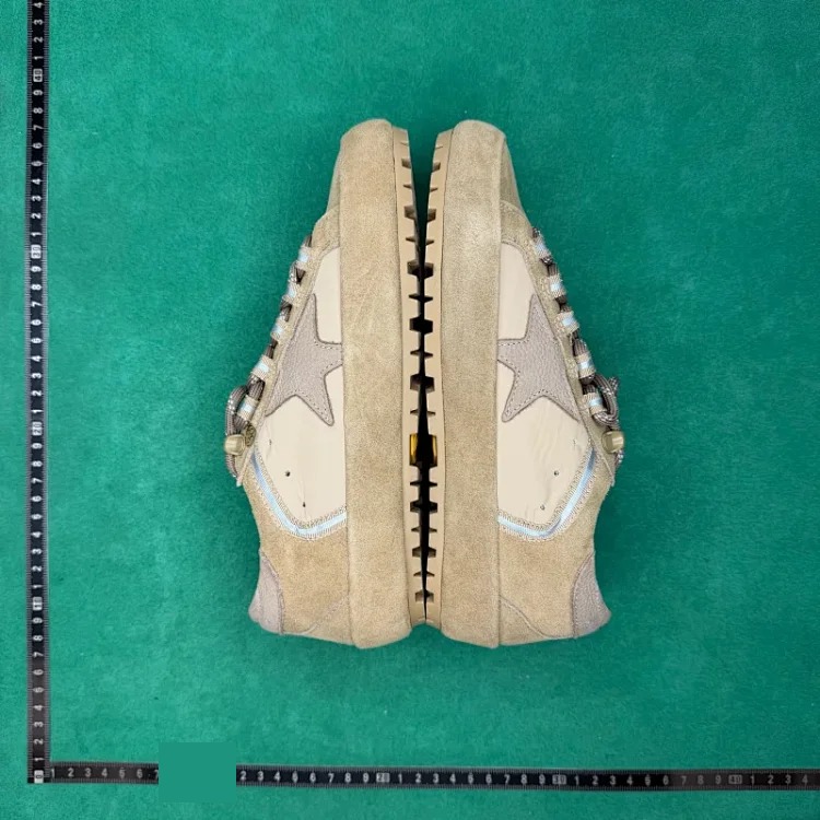 (Customized models are shipped within 3-7 days) Round toe lace-up thin-soled shoes TT4