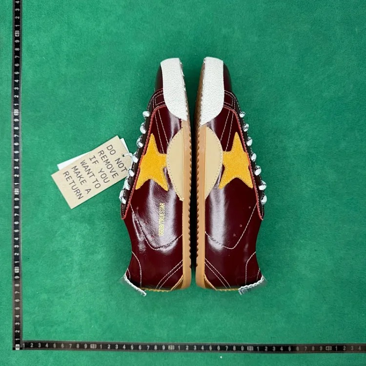 (Customized models are shipped within 3-7 days) Round toe lace-up thin-soled shoes TT4