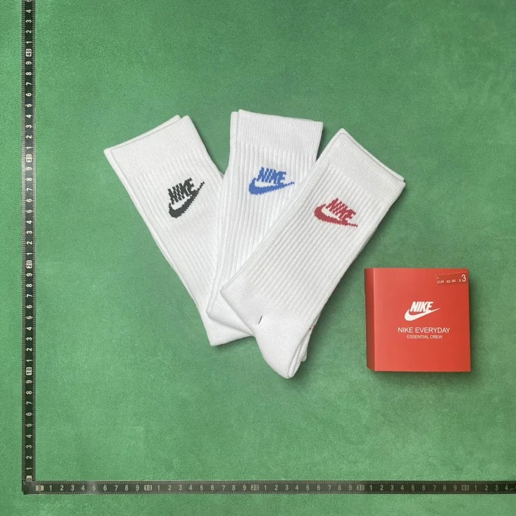 Pure cotton socks, three pairs per card