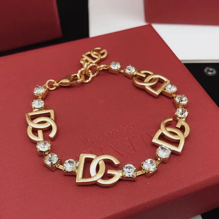 2023 New Letter Versatile Pendant Necklace Diamond Clavicle Chain Necklace Personalized Fashion Simple High-End Style