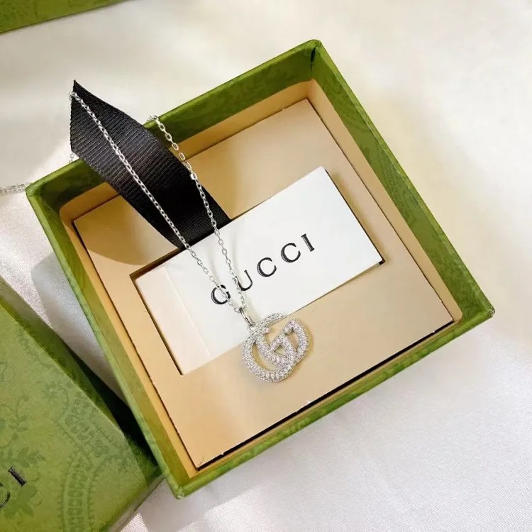 2023 New Letter Versatile Pendant Necklace Diamond Clavicle Chain Necklace Personalized Fashion Simple High-End Style