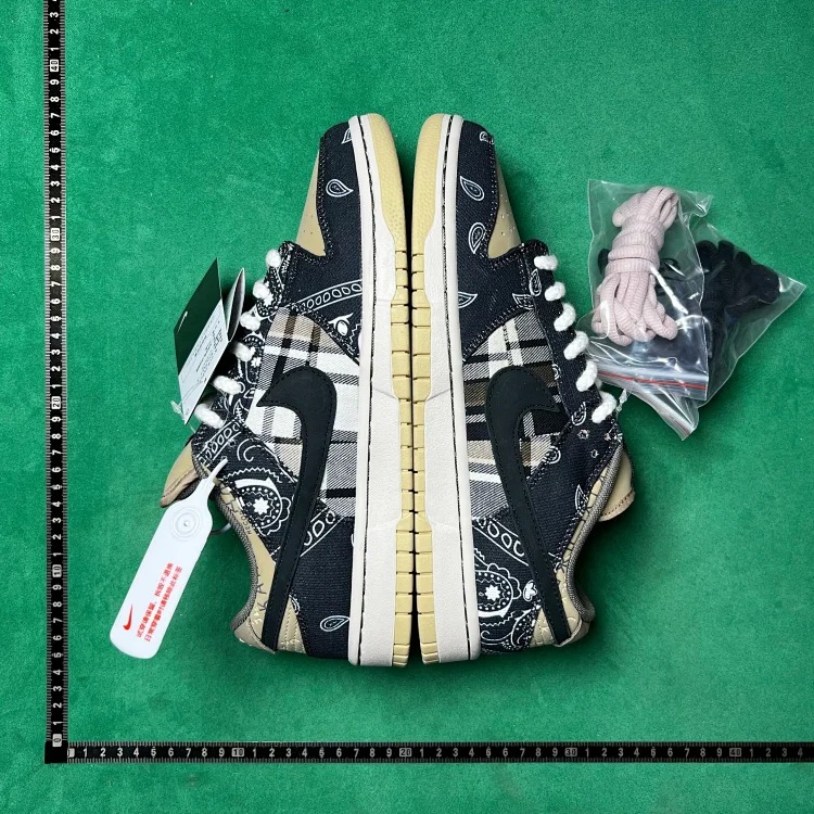 TD classic versatile low-top sneakers T8D