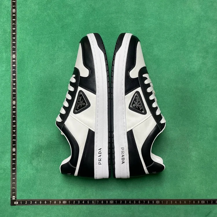 BD9 cowhide logo lace-up casual low-top fashion sneakers
