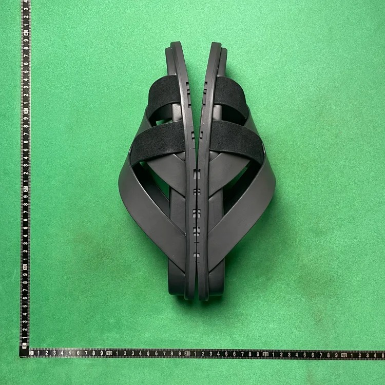 Open toe flip flops B8D image 4