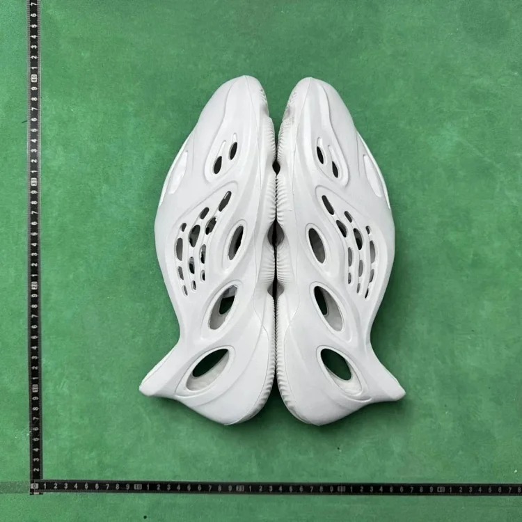 IMG casual shoes image 3