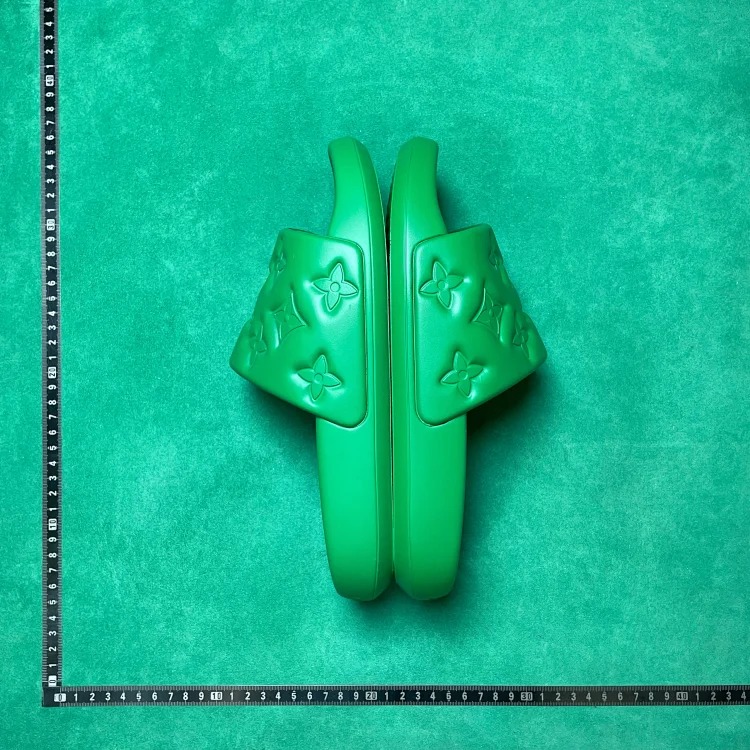 B4D comfortable and simple slippers image 3