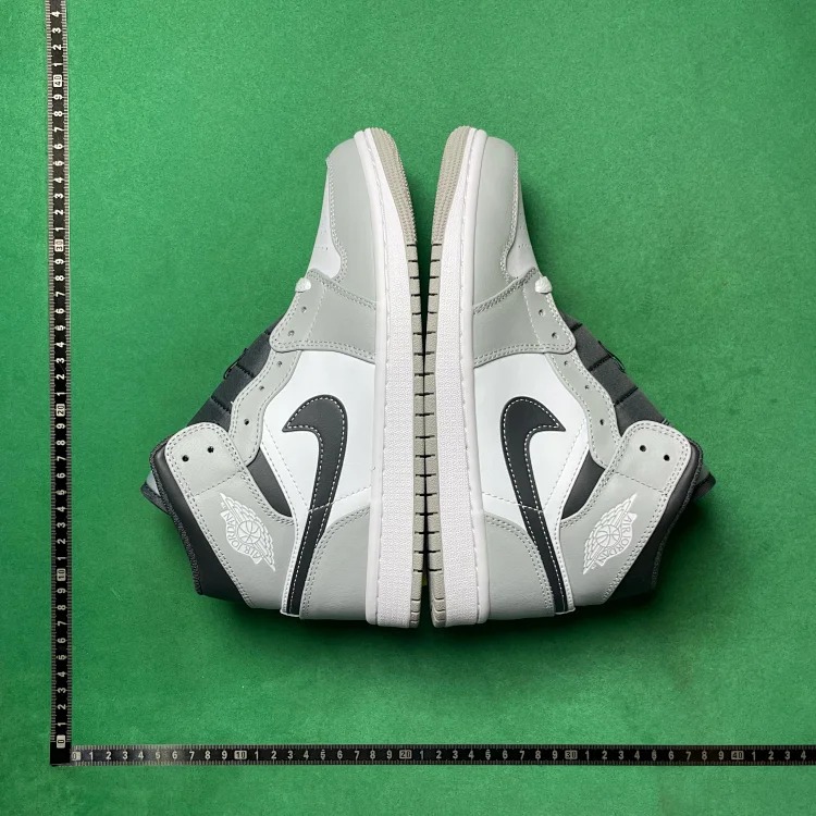 DT comfortable round toe mid-top retro basketball shoes GD1 image 4
