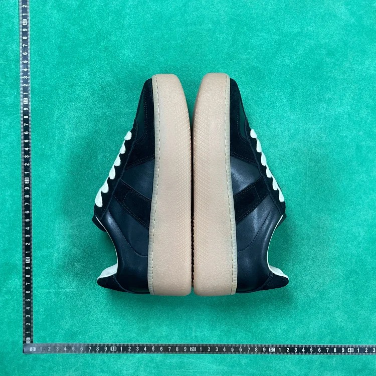 BD6 low-cut sneakers with trendy splicing design image 2