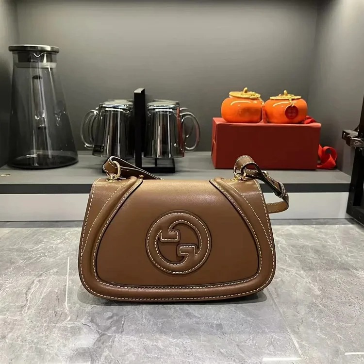 New Fashion Textured Pattern Shoulder Bag