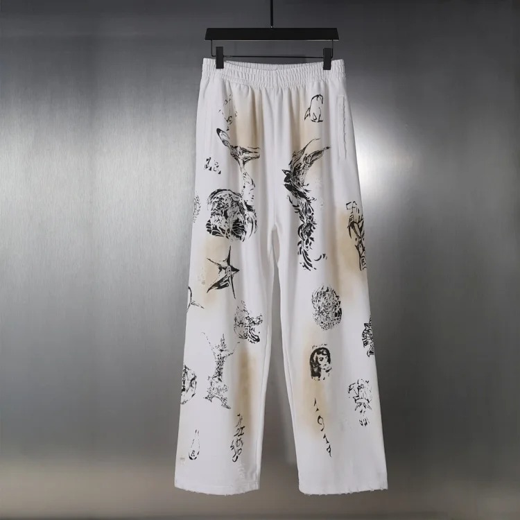 White graffiti zipper sweatshirt suit
