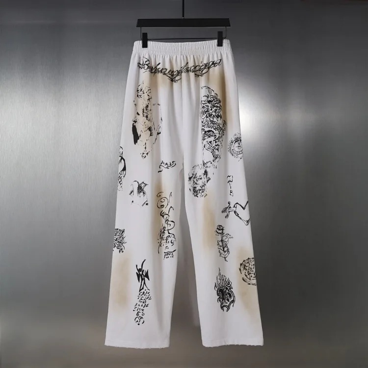 White graffiti zipper sweatshirt suit