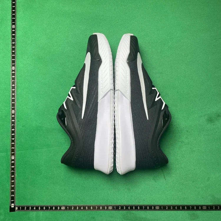 Soft and comfortable low-top tennis shoes B3D image 2