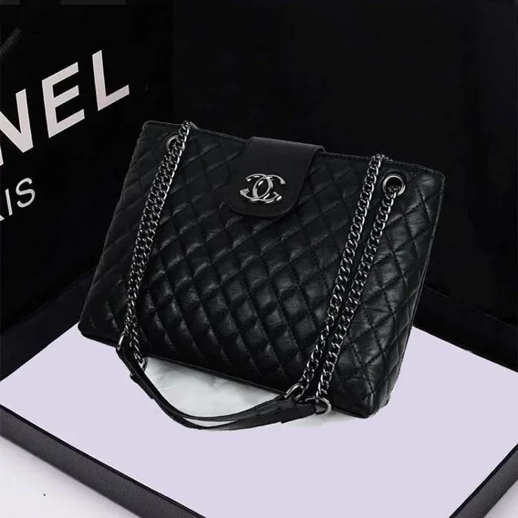 Balenciaga Internet celebrity large-capacity bag for women 2022 new trendy small fragrant style rhombus chain bag soft leather texture single shoulder crossbody bag