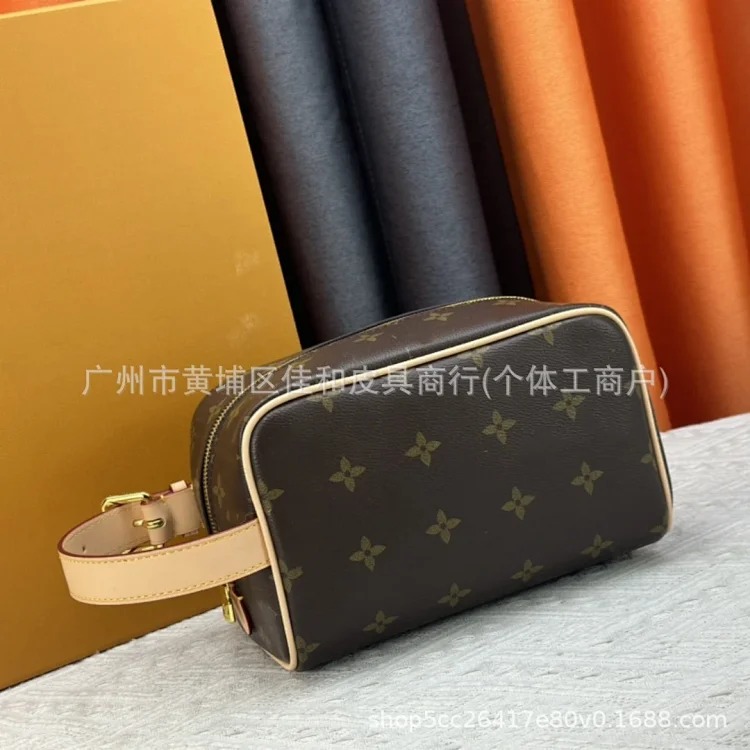Louis Vuitton Cross-border New Classic Presbyopic Cosmetic Bag Women's Large Capacity Portable Travel Cosmetic Storage Bag Washing Bag