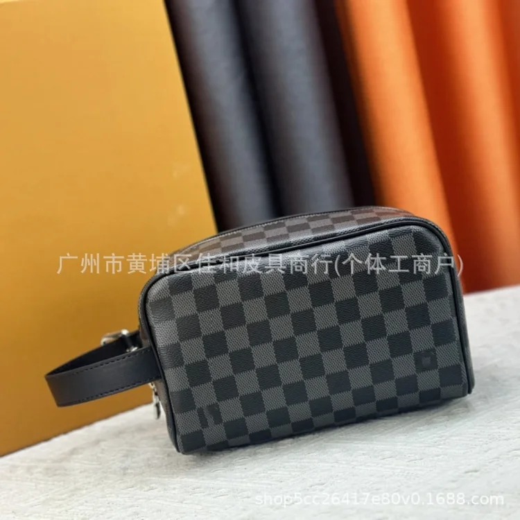 Louis Vuitton Cross-border New Classic Presbyopic Cosmetic Bag Women's Large Capacity Portable Travel Cosmetic Storage Bag Washing Bag