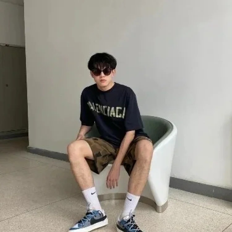 Fashion casual T-shirts