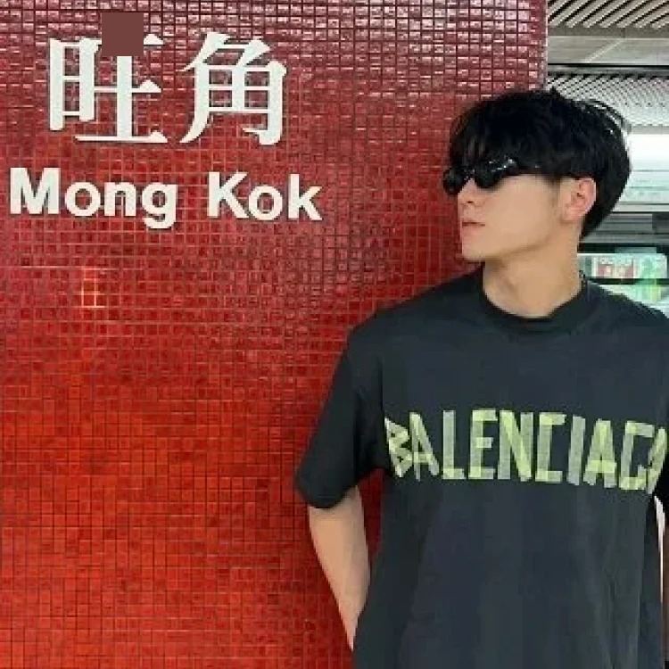 Fashion casual T-shirts