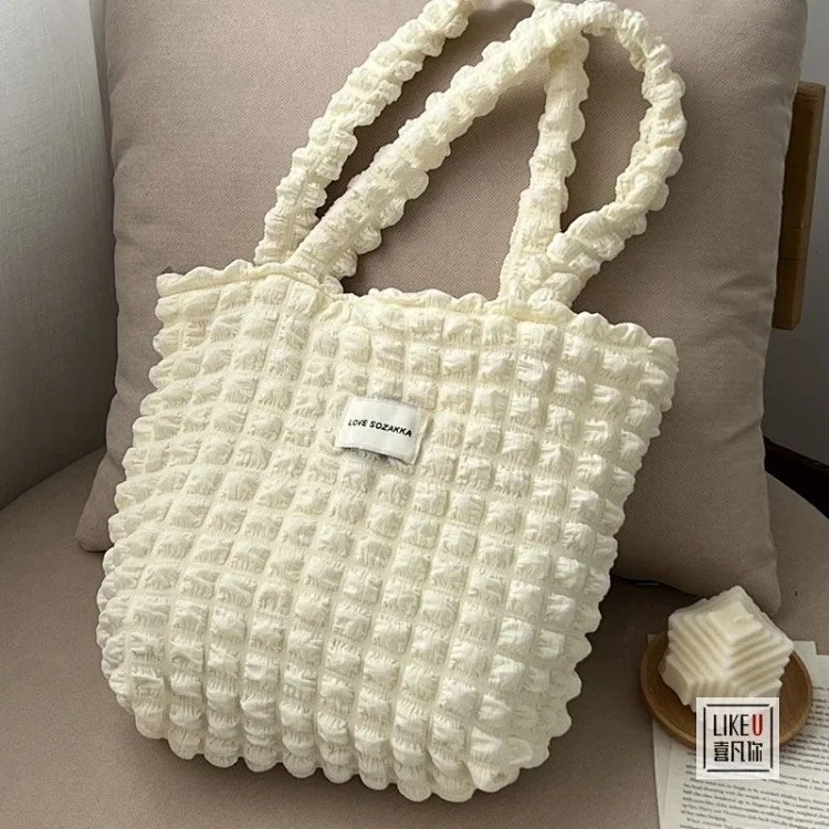 Korean ins girly heart pleated bubble shoulder handbag small fresh female canvas shopping bag tote XF image 2