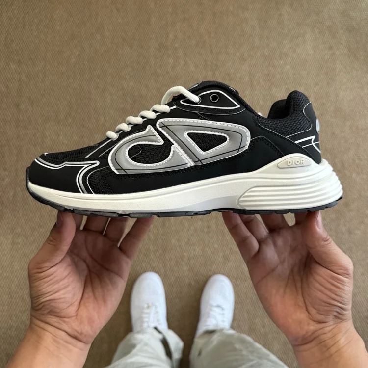 Dior E batch B30 image 3
