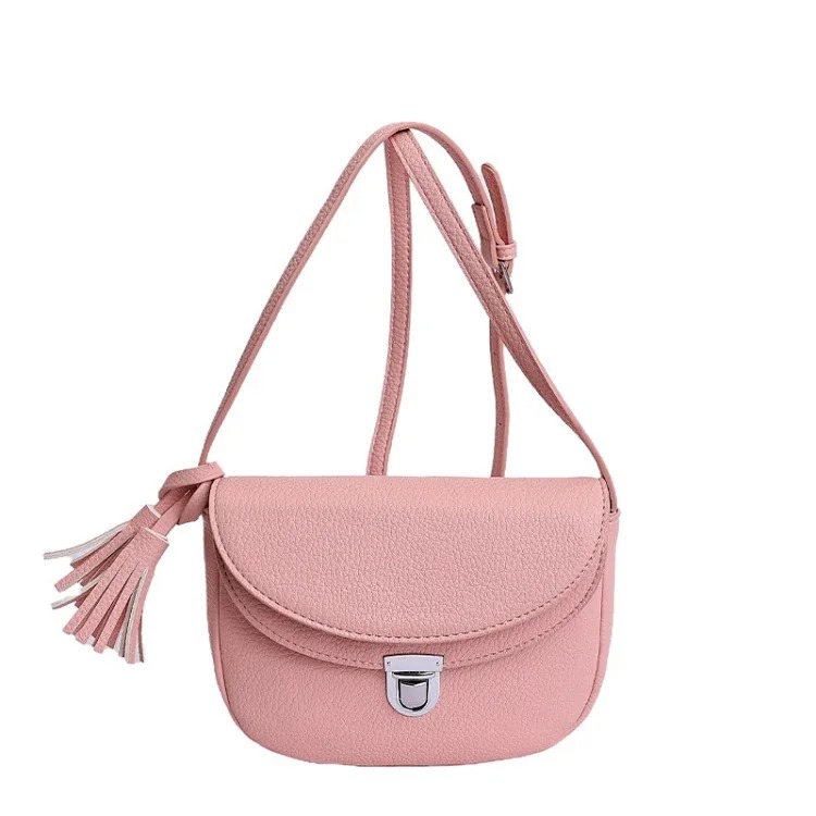 Dior Korean style niche design litchi pattern semicircle flip saddle bag 2026 new style trendy simple lock buckle shoulder crossbody bag