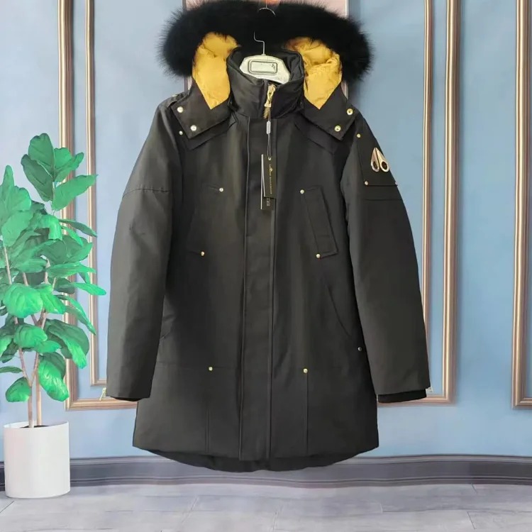 Fashionable warm outdoor down jacket
