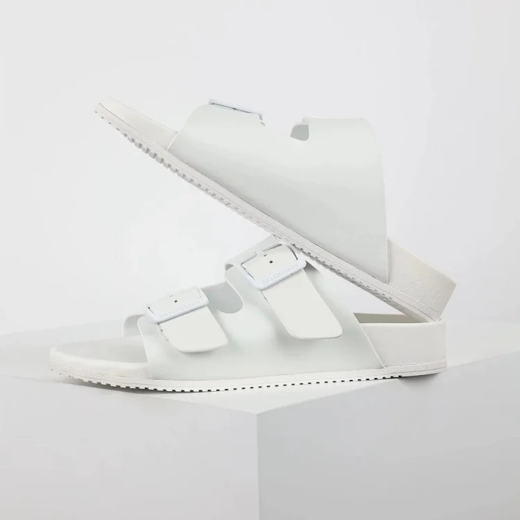 BCG SANDALS & MULES