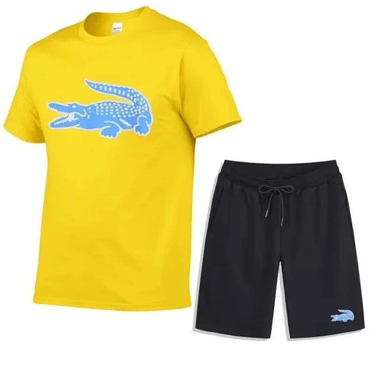 Fashionable short-sleeved shorts suit