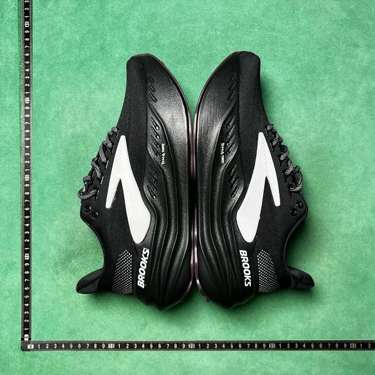 P2L cushioning, comfortable, soft and breathable low-top running shoes(pic2) P2L cushioning, comfortable, soft and breathable low-top running shoes