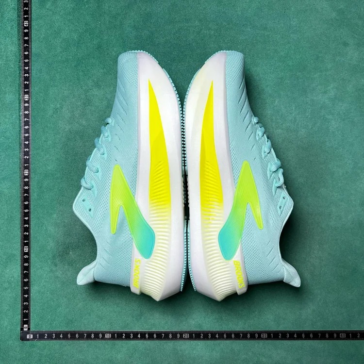 P2L cushioning, comfortable, soft and breathable low-top running shoes(pic3) P2L cushioning, comfortable, soft and breathable low-top running shoes