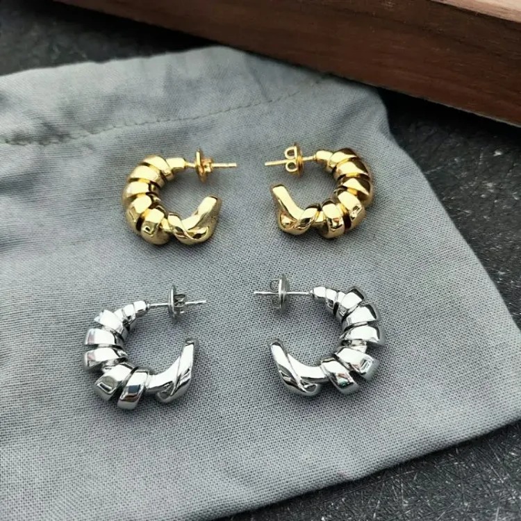 Italian style BV spring leaf wrapped hoop earrings, personalized cold style street earrings, versatile bloggers' same style earrings ins