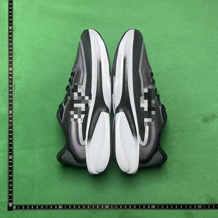 YT comfortable fit breathable running shoes Y2T