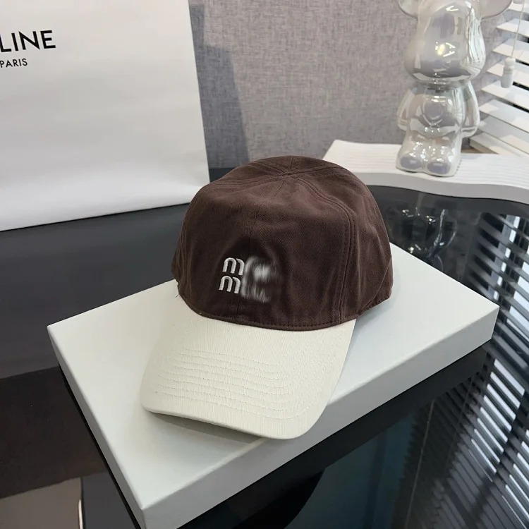 2026 New Baseball Cap Women's Summer Korean Versatile Face-Showing Small Peaked Cap Casual Sports Sunshade Hat Trendy
