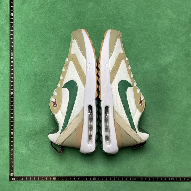 B0D sports versatile low-top lifestyle shoes