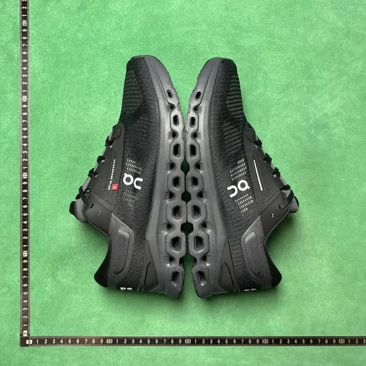 B3D versatile and comfortable running shoes