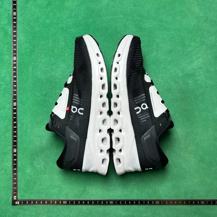 B3D versatile and comfortable running shoes