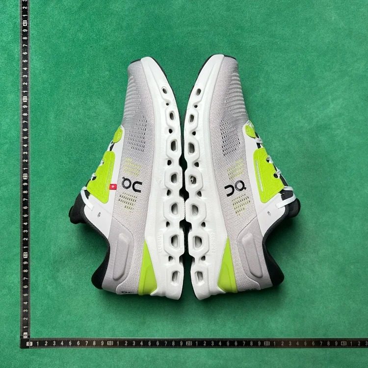 B3D versatile and comfortable running shoes