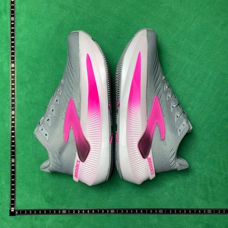Comfortable training running shoes B1D image 2