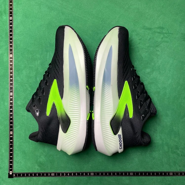 Comfortable training running shoes B1D image 5