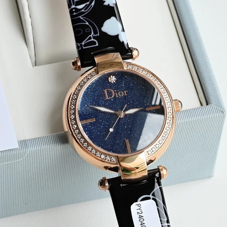 Original order, real South African diamonds, Dior Paris Starry Sky series limited edition trendy watch, it is definitely another trendy favorite. The quantity of this watch is limited, first