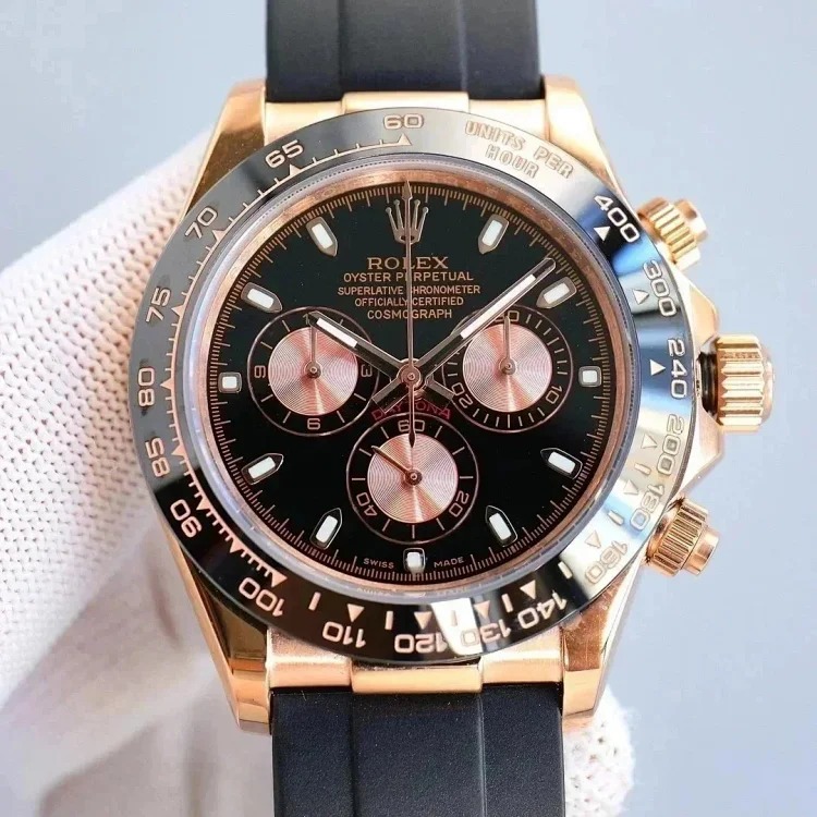 WAT2 fashion watch image 5