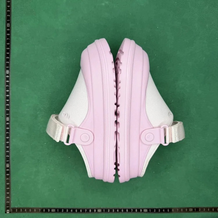 Comfortable toe cap slippers TT0