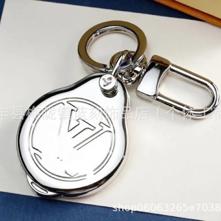 Louis Vuitton Presbyopia pendants, letter keychains, bag chain jewelry, various couple gifts, jewelry, dropshipping