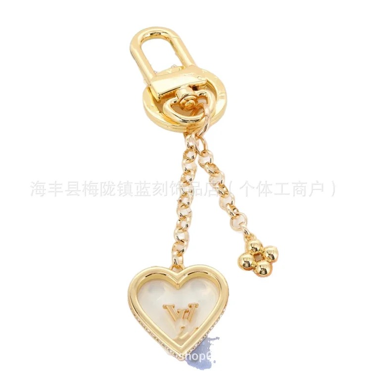 Louis Vuitton Presbyopia pendants, letter keychains, bag chain jewelry, various couple gifts, jewelry, dropshipping