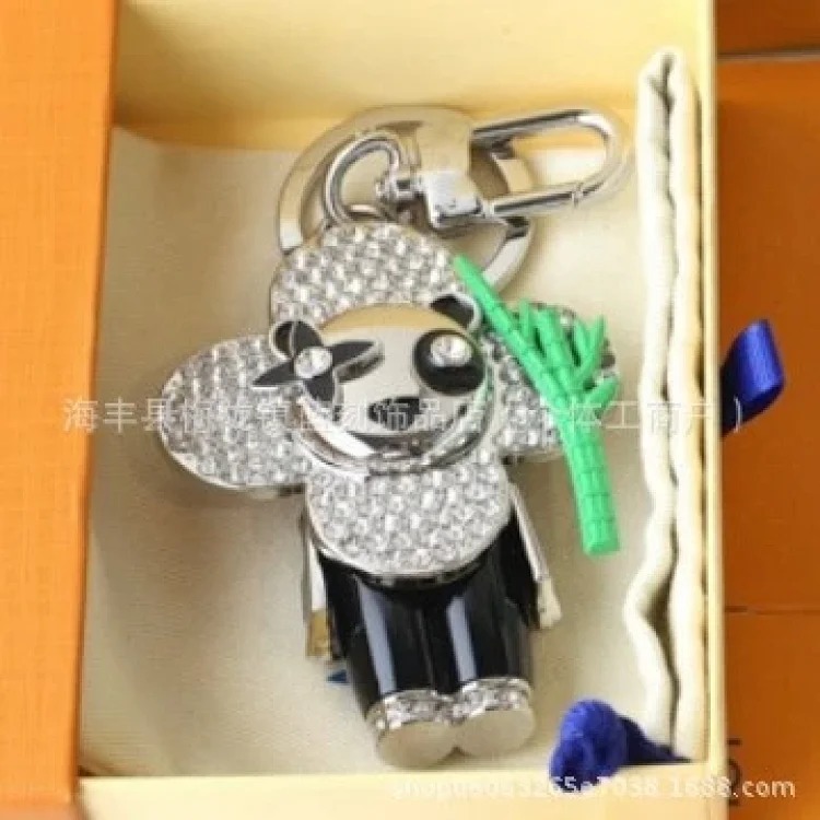 Cartoon Sunflower Keychain Leather Metal Cute Doll Versatile Wear-Resistant Fashion Trend Dropshipping