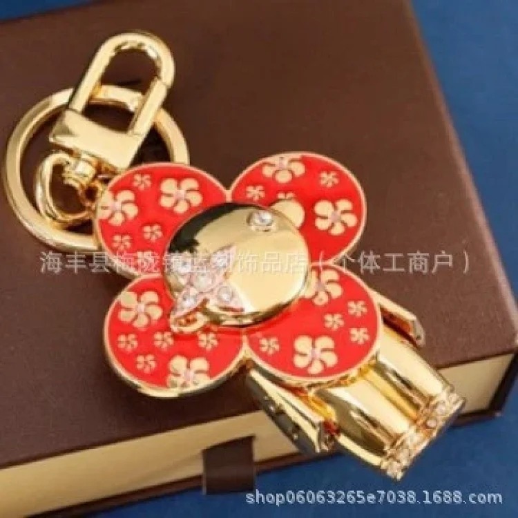 Cartoon Sunflower Keychain Leather Metal Cute Doll Versatile Wear-Resistant Fashion Trend Dropshipping